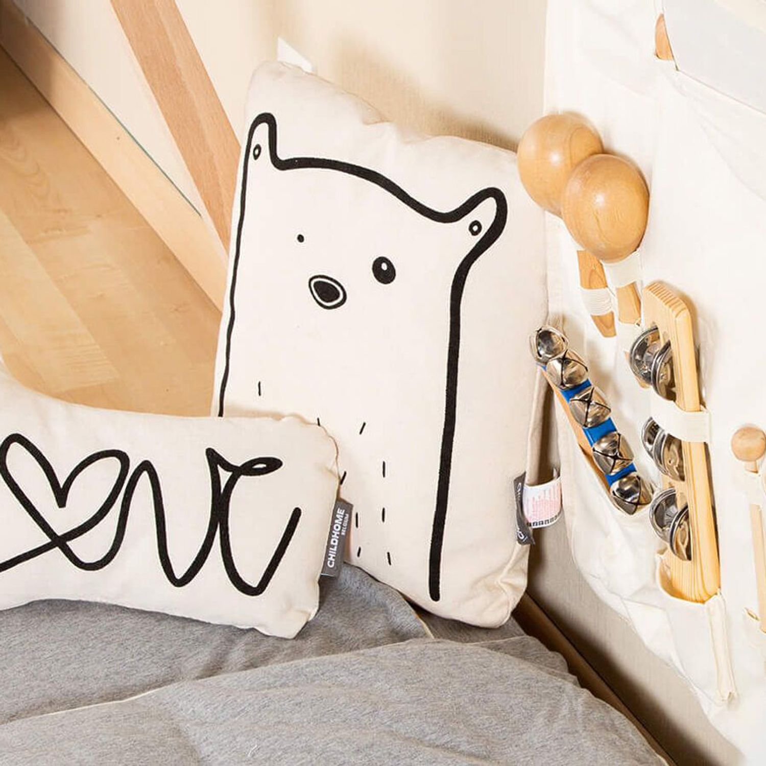 Childhome - Perna decorativa 25x28cm, Urs fotografia produsului View 3 L