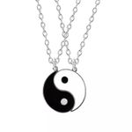 Set 2 lantisoare ying yang, culoare negru si alb fotografia produsului