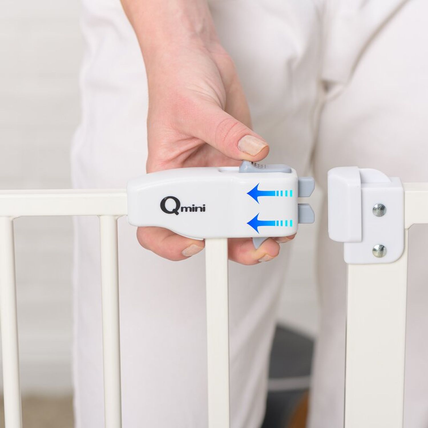 Qmini - Poarta siguranta Thor, 68-105 cm, Alb fotografia produsului View 4 L