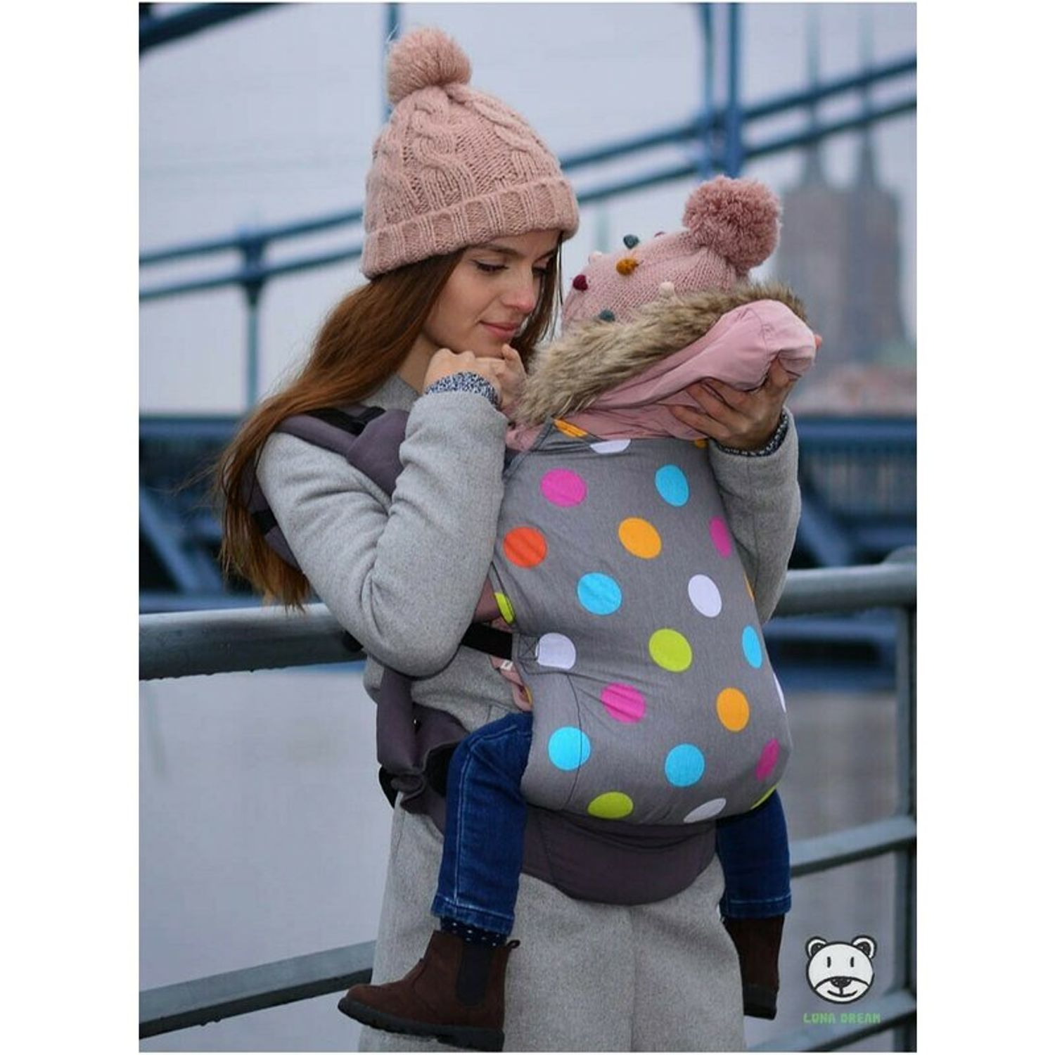 Luna Dream - Marsupiu ergonomic 2 in 1, Dots fotografia produsului View 2 L