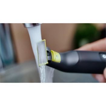 Aparat hibrid de barbierit si tuns barba philips oneblade pro qp6530/15, pieptene cu 12 lungimi, reincarcabil, autonomie 90 min, umed si uscat, negru