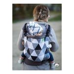 Luna Dream - Marsupiu ergonomic 2 in 1, Big Grey Triangles fotografia produsului