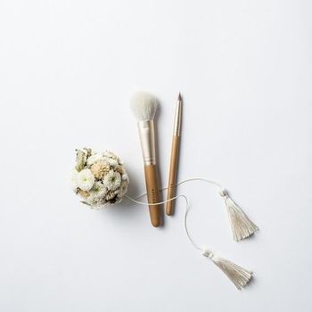 Set cadou 2 pensule profesionale kumano, blush si buze