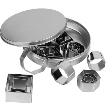 Set 24 forme biscuiti quasar & co., 8 forme a cate 3 marimi, otel inoxidabil, h 2 cm, argintiu