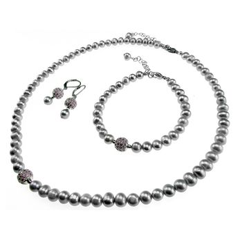 Set perle de cultura gri cu charm cubic zirconia roz