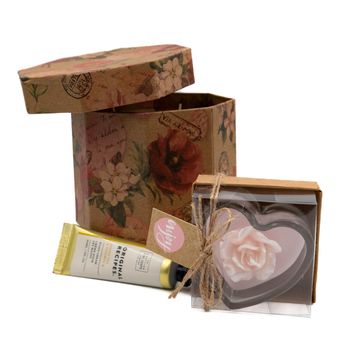 Set cadou crema de maini white tea&vitamin e, 30 ml si lumanare