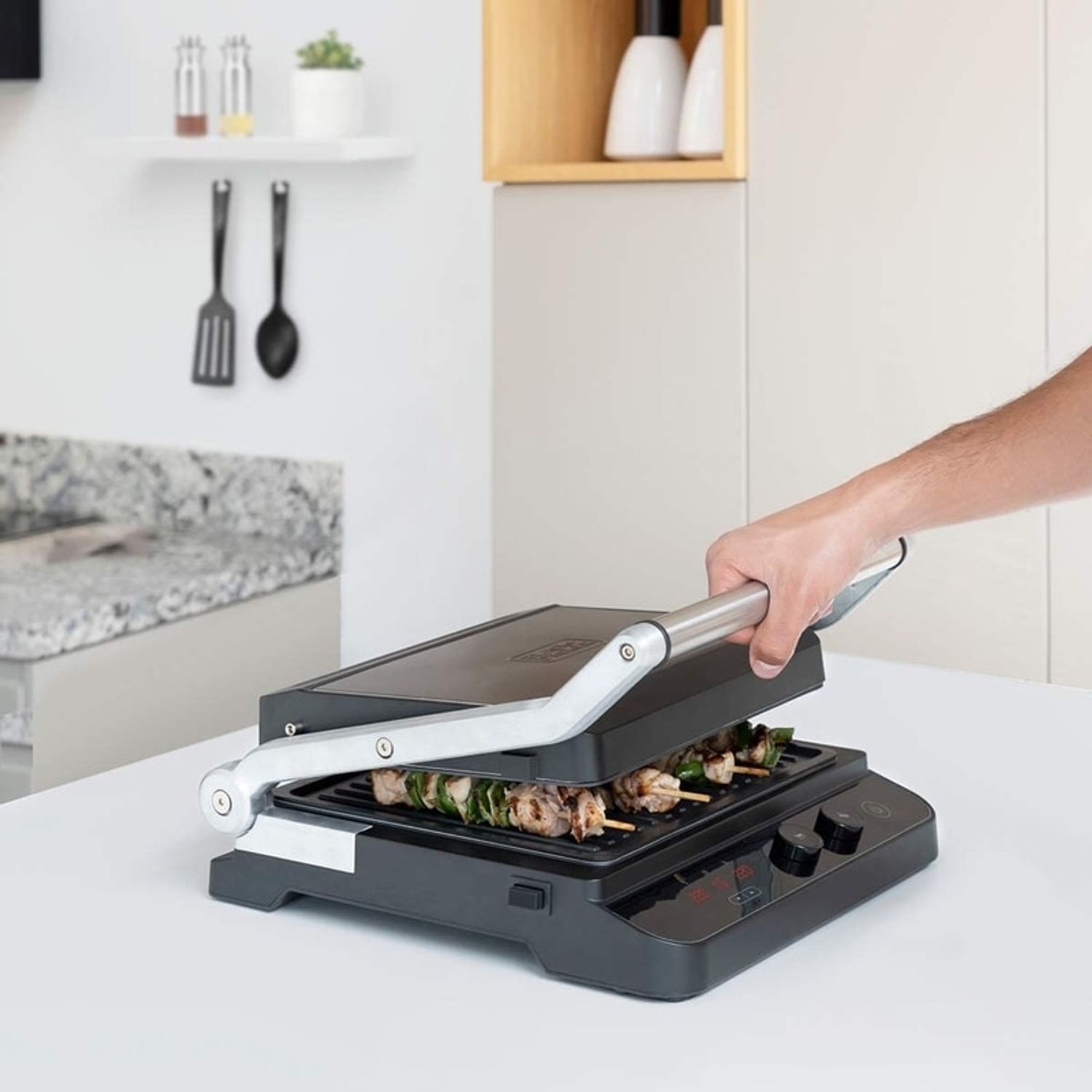 Gratar electric BXGR2000E BlackDecker B+DES9680030B, 2000 W fotografia produsului View 8 L