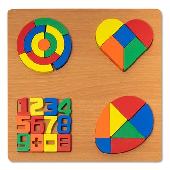 Puzzle 3d din lemn cu forme geometrice si cifre colorate