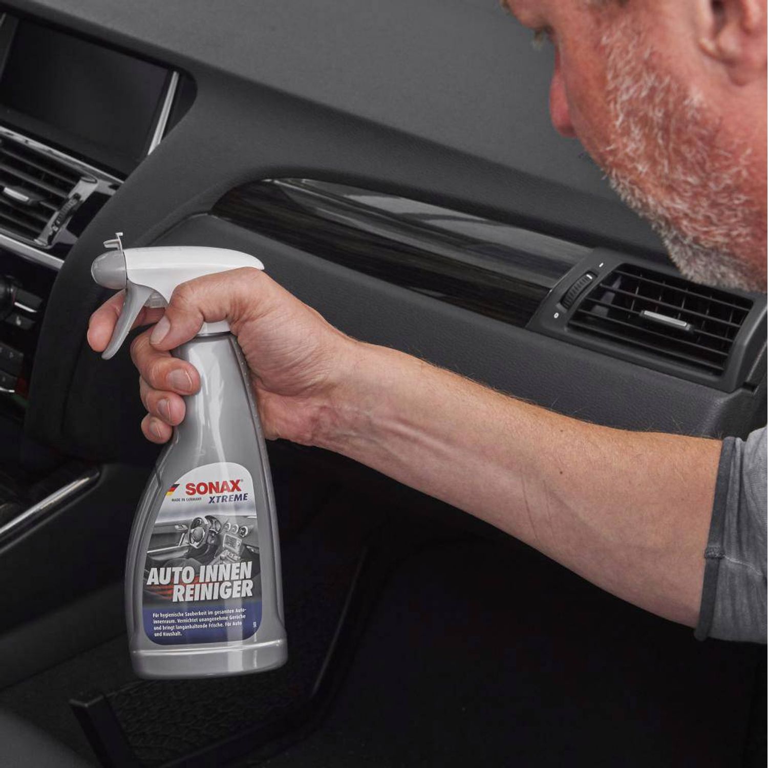Solutie Curatare Interior Auto Sonax Xtreme Interior Cleaner, 500ml fotografia produsului View 2 L