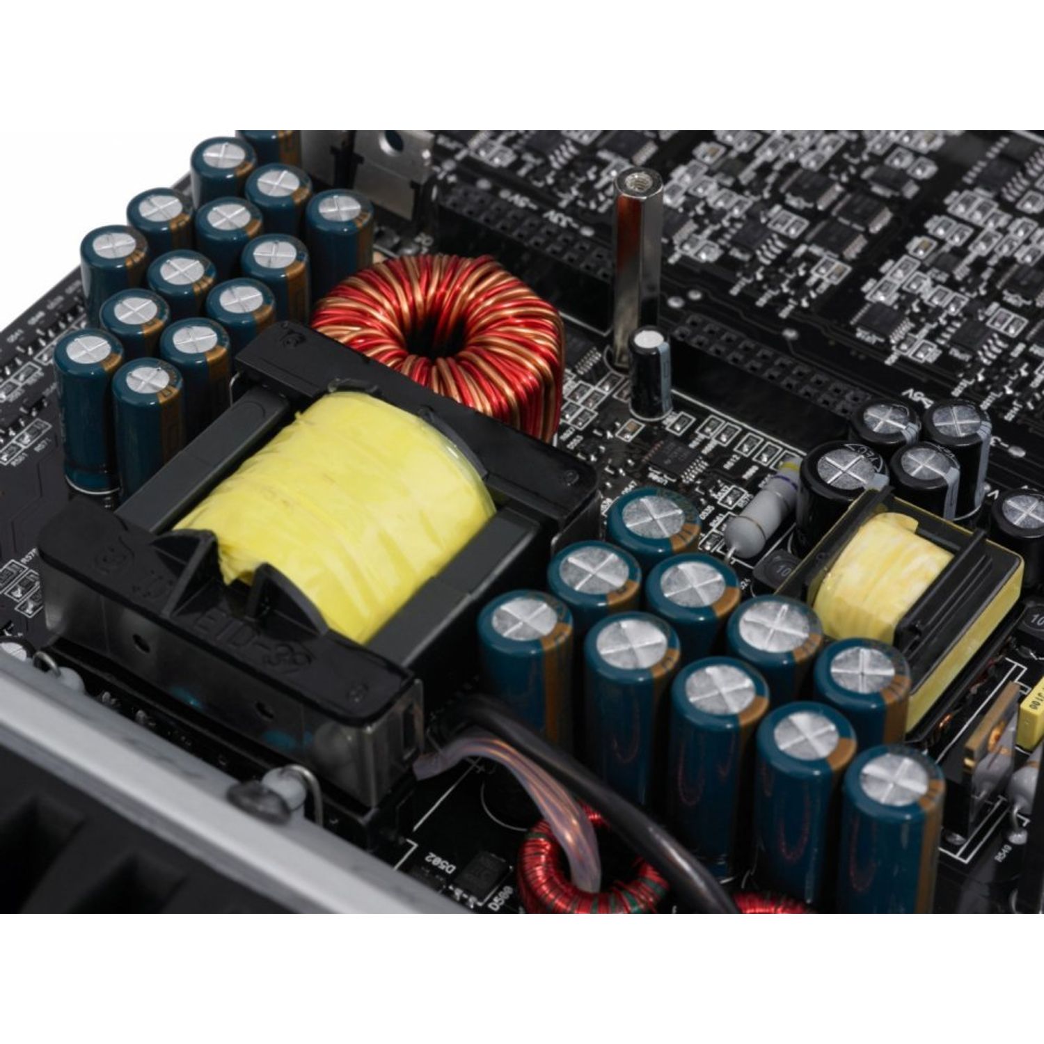 Amplificator auto JL Audio HD600/4, 4 canale, 600W fotografia produsului View 12 L