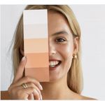 Spray Autobronzant Profesional pentru ten SUNKISSED cu Acid Hialuronic, 95% Ingrediente Naturale, Medium-Dark, 125 ml fotografia produsului View 3 S