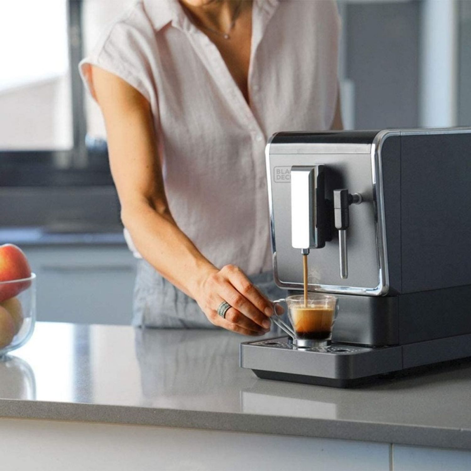 Espressor automat Black+Decker 19 Bar 1470 W fotografia produsului View 2 L