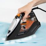 Fier de calcat negru Black+Decker 2600 W fotografia produsului