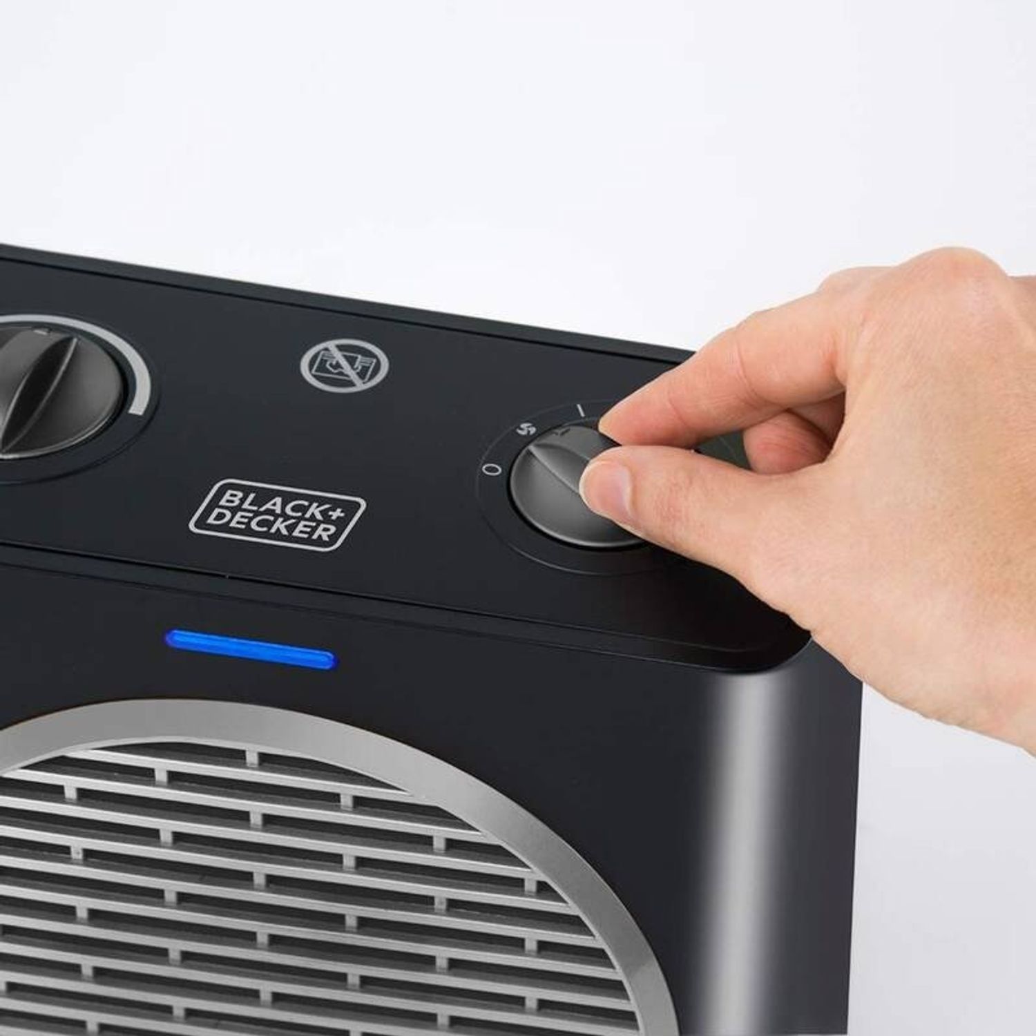 Aeroterma Black+Decker 2000 W fotografia produsului View 4 L