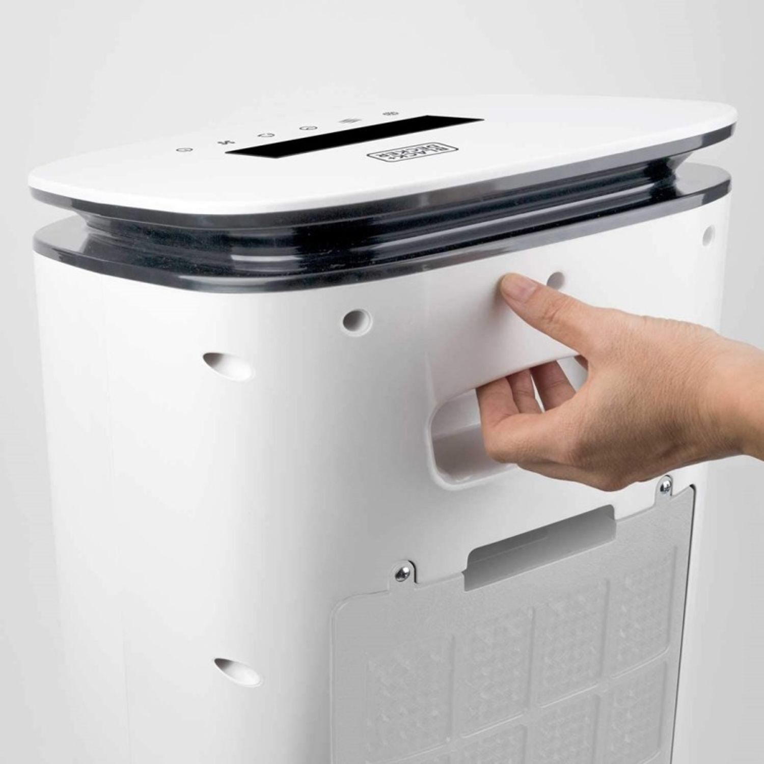 Racitor de aer portabil Black+Decker 65 W fotografia produsului View 4 L