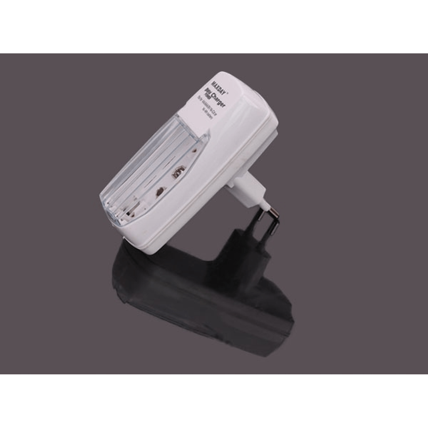 Incarcator pentru baterii Ni-Mh si Ni-Cd AA/AAA/9V fotografia produsului View 4 L