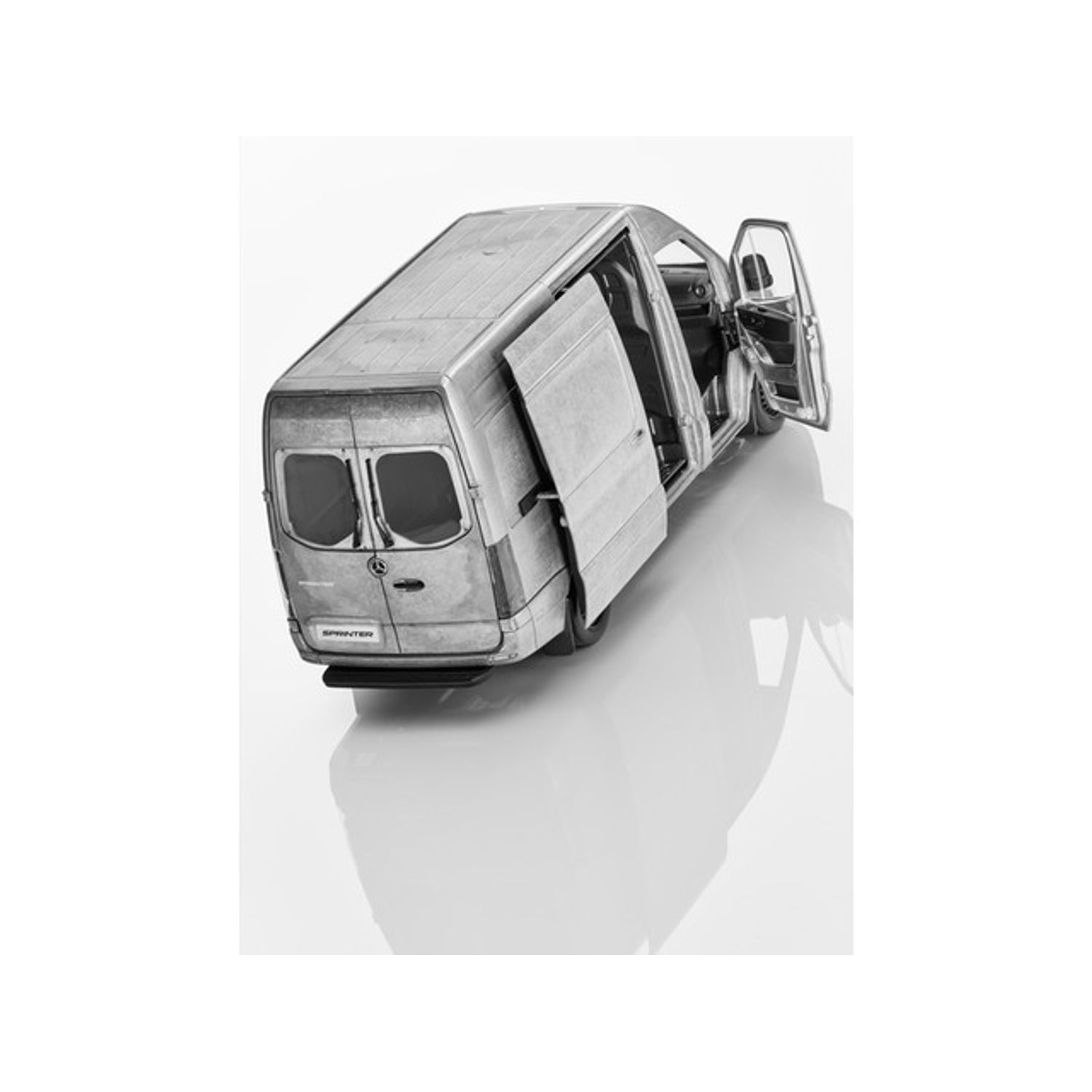 Macheta Mercedes-Benz Sprinter Van, Argintiu, 1:18 fotografia produsului View 2 L