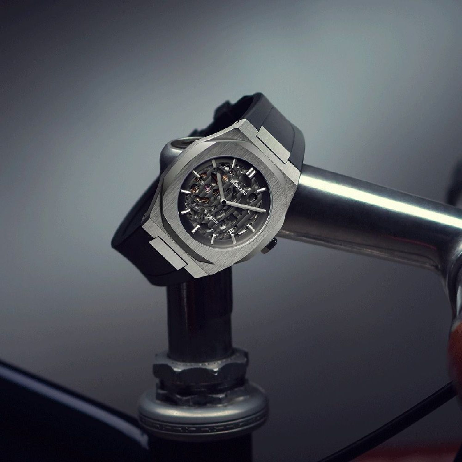 Ceas Barbati, D1 MILANO, SILVER SKELETON RUBBER AUTOMATIC D1-SKRJ01 fotografia produsului View 3 L