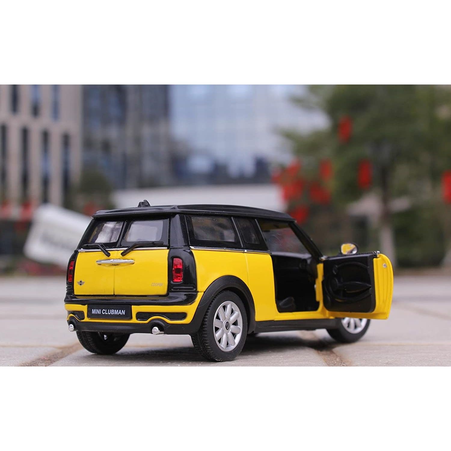 Masinuta Metalica Mini Cooper Clubman Galben Scara 1 La 24 fotografia produsului View 8 L