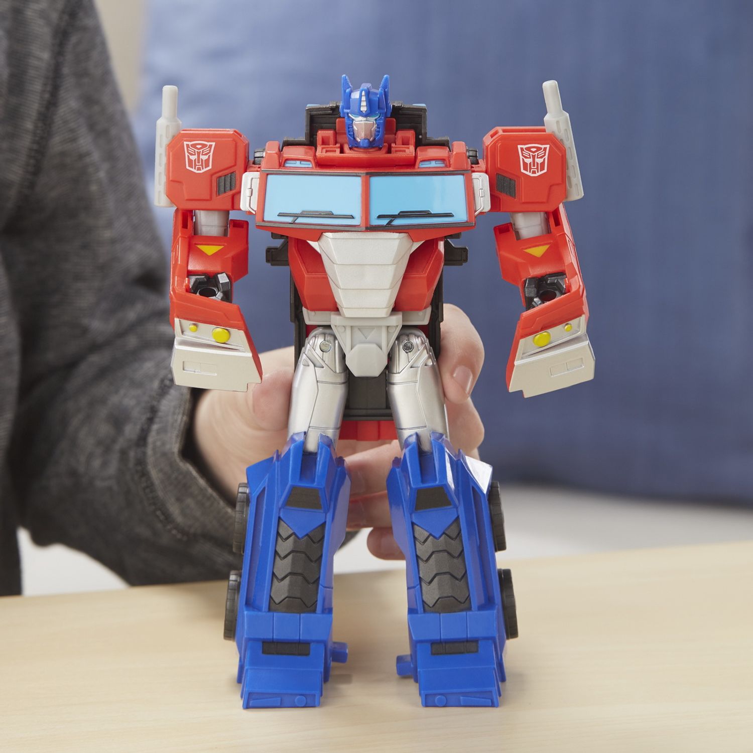 TRANSFORMERS ULTRA OPTIMUS PRIME fotografia produsului View 4 L