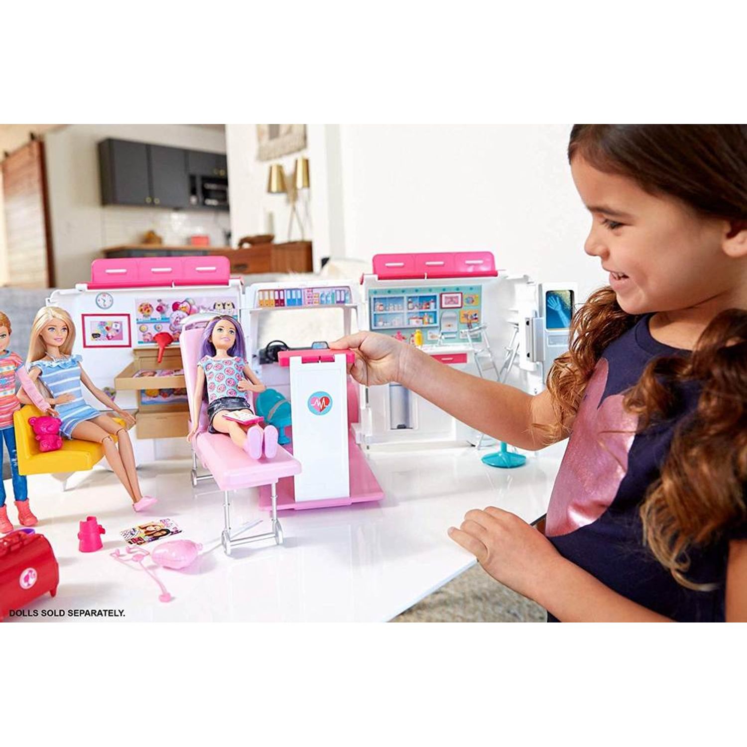 Barbie Set Clinica Mobila fotografia produsului View 5 L