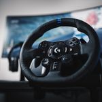 Volan Logitech G923 TRUEFORCE Sim pentru Playstation 4, PlayStation 5 si PC fotografia produsului View 8 S