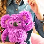 Jucarie muzicala interactiva Jiggly Pup Koala violet fotografia produsului View 4 S