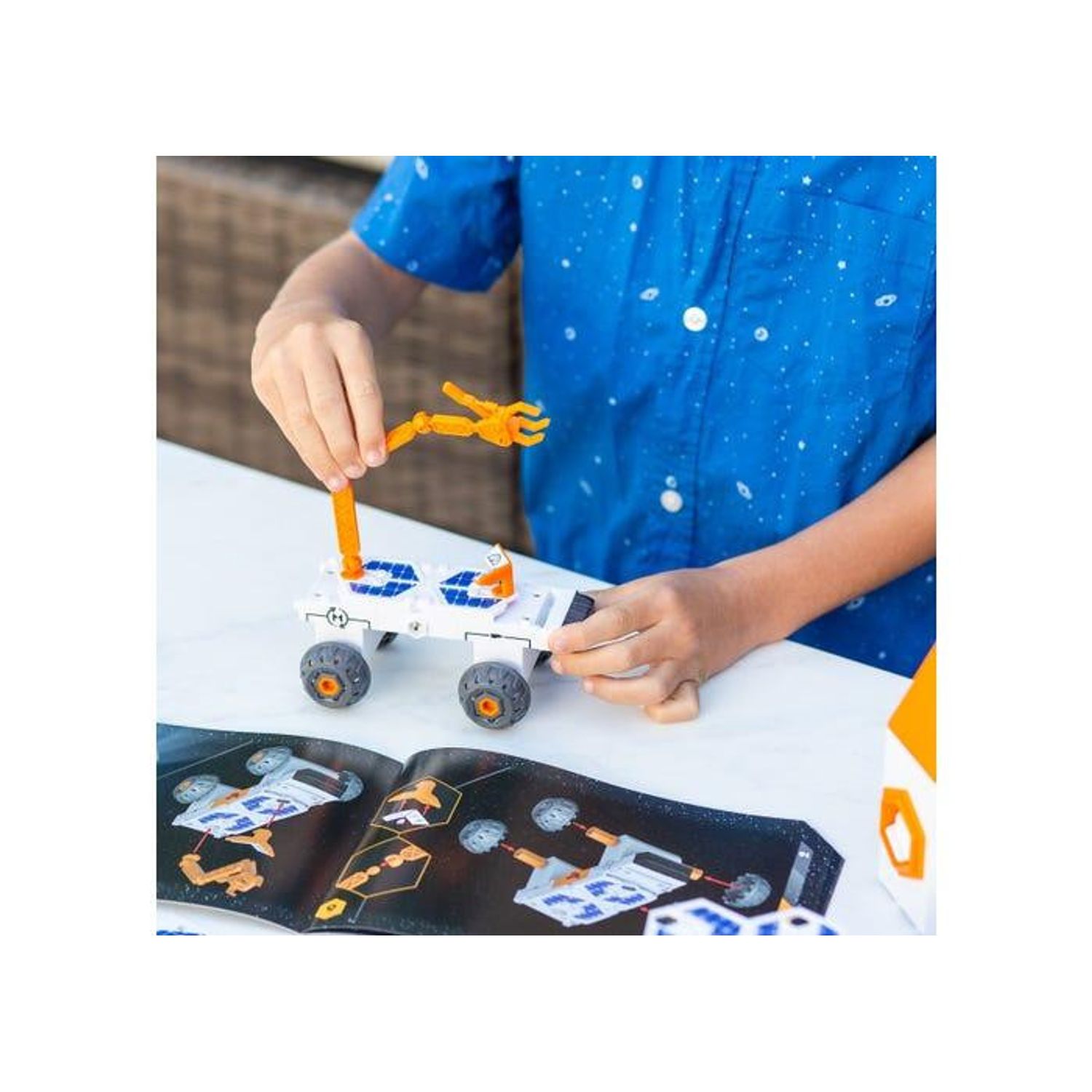 Circuit Explorer&trade; - Misiune in spatiu: Miscare fotografia produsului View 4 L