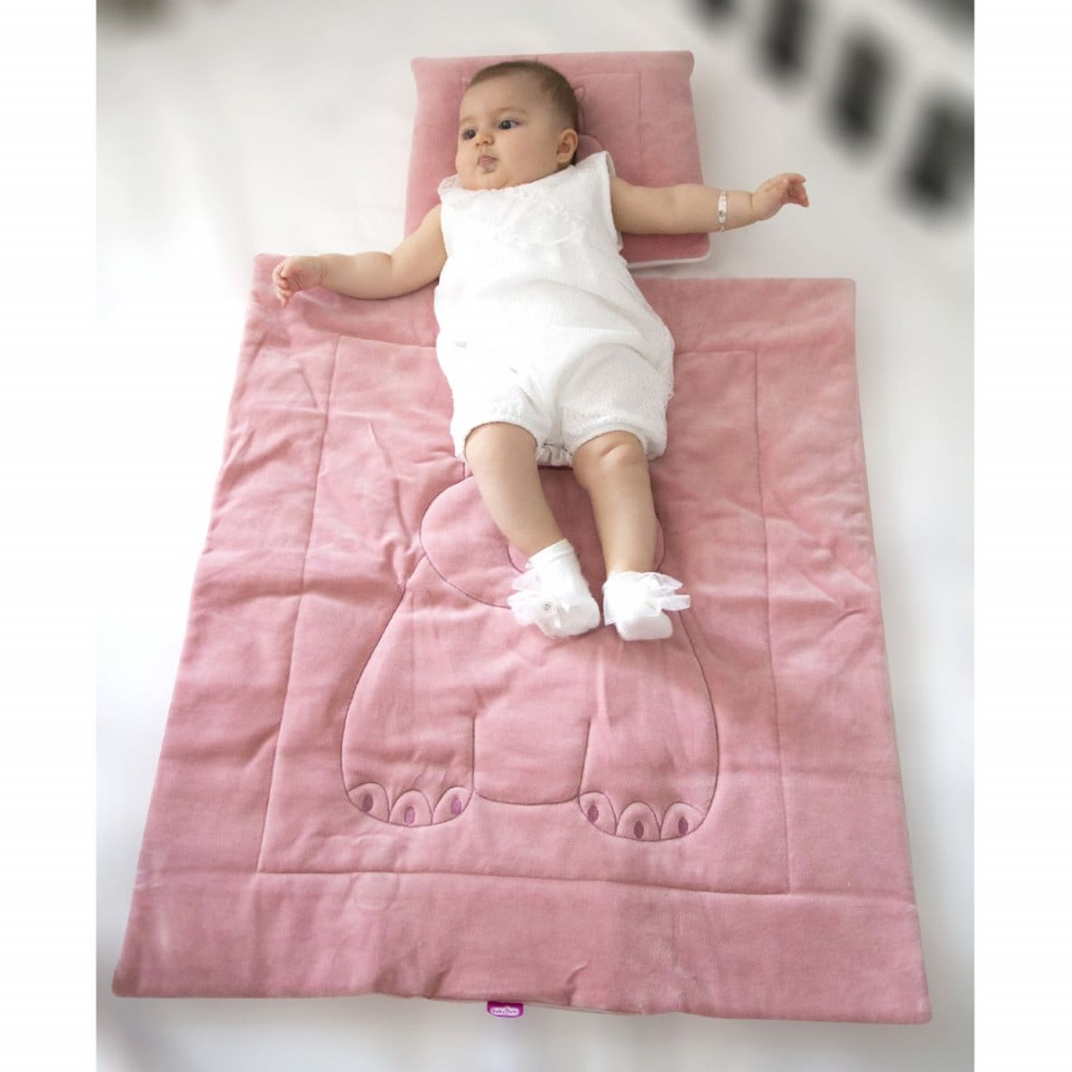 Set pernuta si paturica din plus Bear BabyJem (Culoare: Verde) fotografia produsului View 8 L