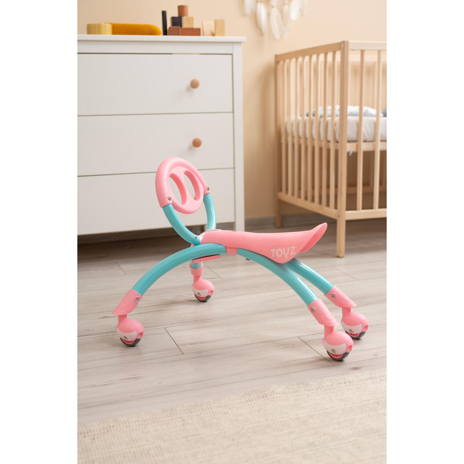 Jucarie ride-on Toyz Beetle Roz fotografia produsului View 7 L