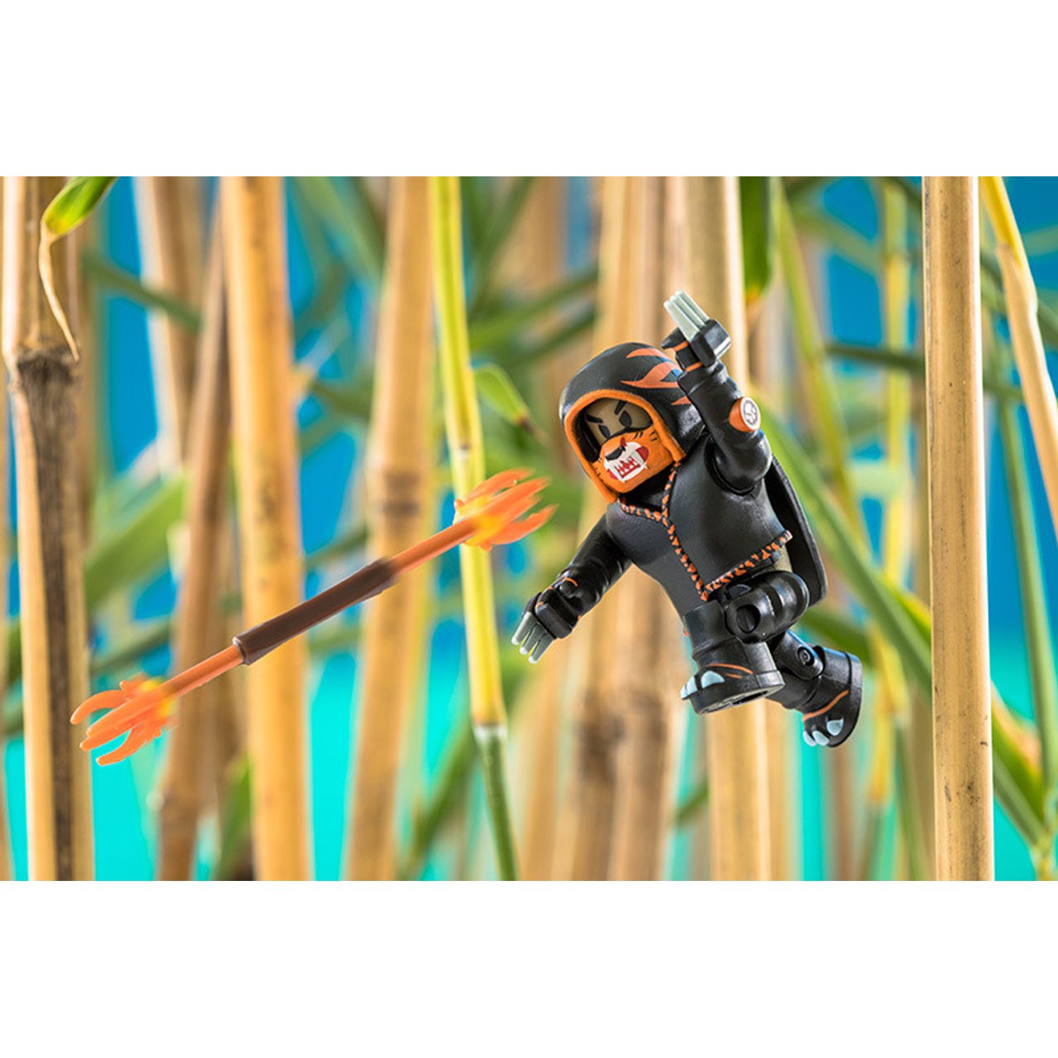 Figurina blister, Roblox, Tohru: The Phantom Claw fotografia produsului View 3 L