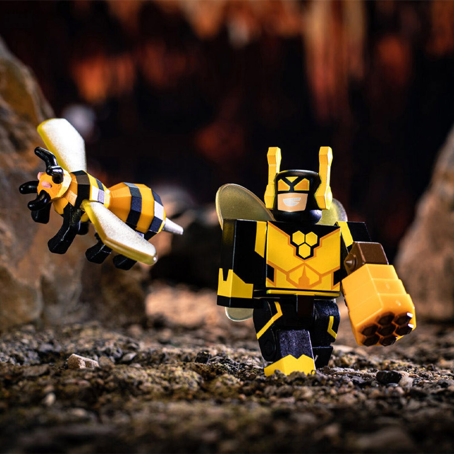 Figurina blister, Roblox, Power Simulator: Hivemind fotografia produsului View 4 L