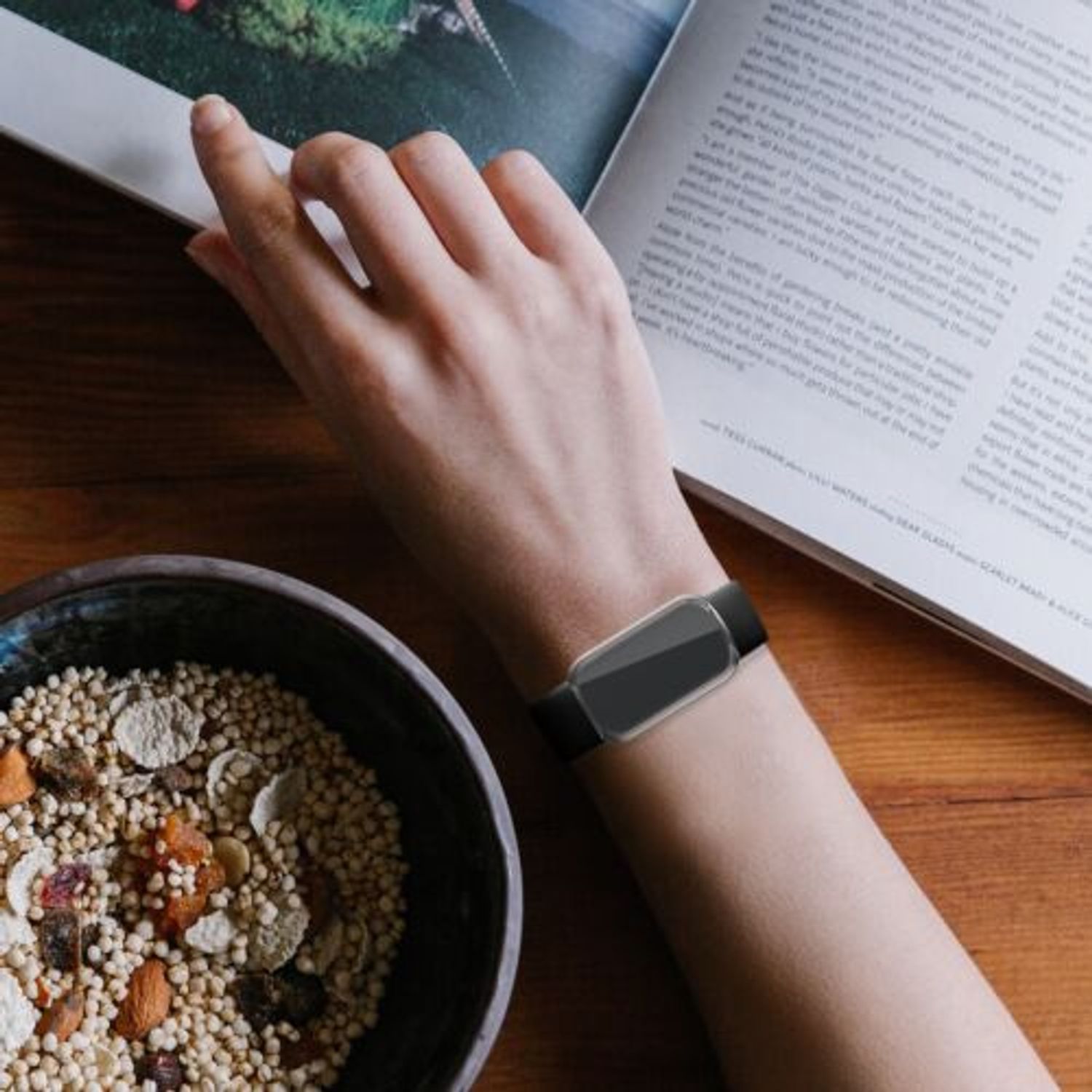 Set 2 Huse pentru Fitbit Luxe, Kwmobile, Negru/Transparent, Silicon, 55890.01 fotografia produsului View 2 L