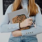 Husa universala pentru eBook Reader de 7 inch, Kwmobile, Multicolor, Pluta, 59016.01 fotografia produsului View 6 S