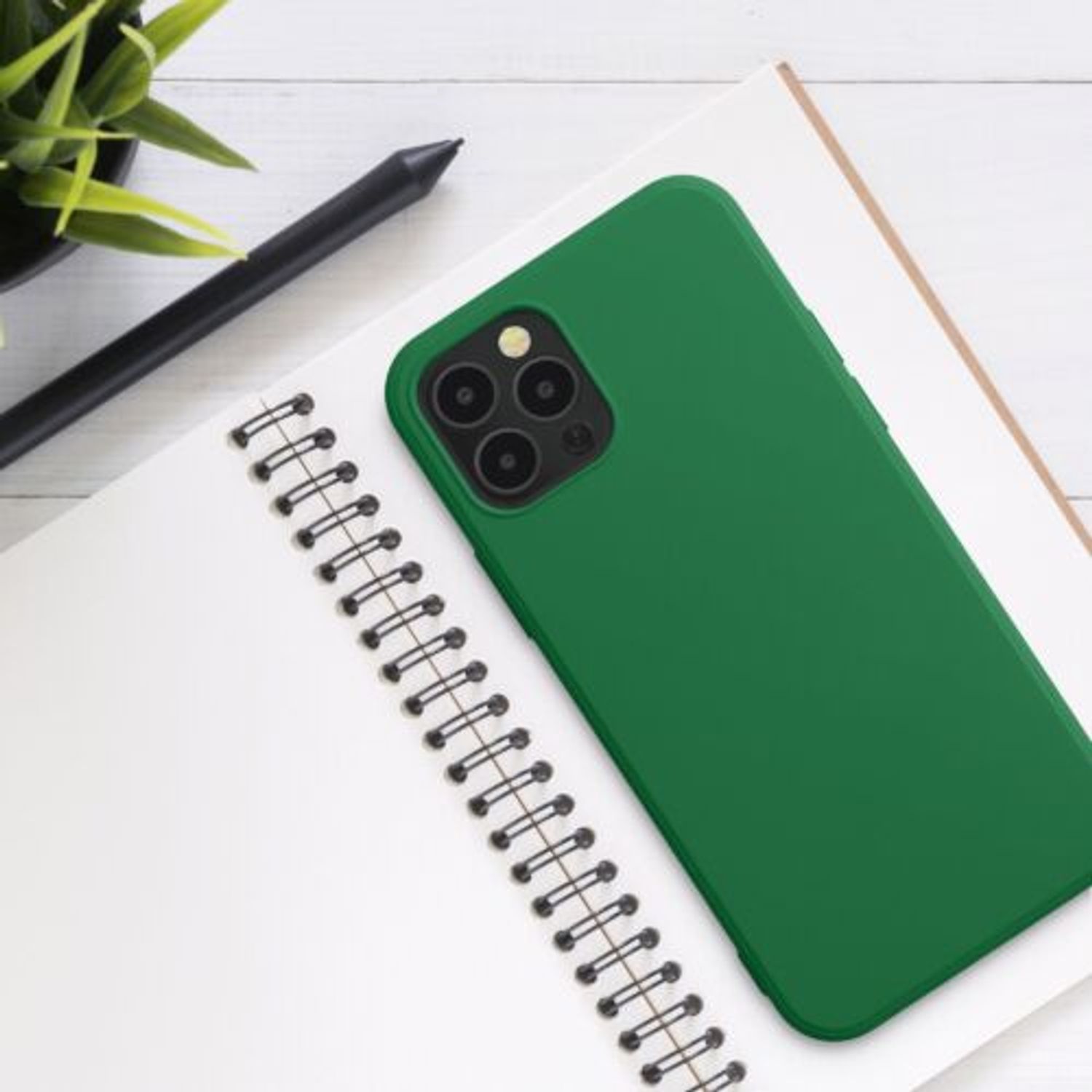Husa pentru Apple iPhone 12/iPhone 12 Pro, Silicon, Verde, 53844.227, Kwmobile fotografia produsului View 3 L