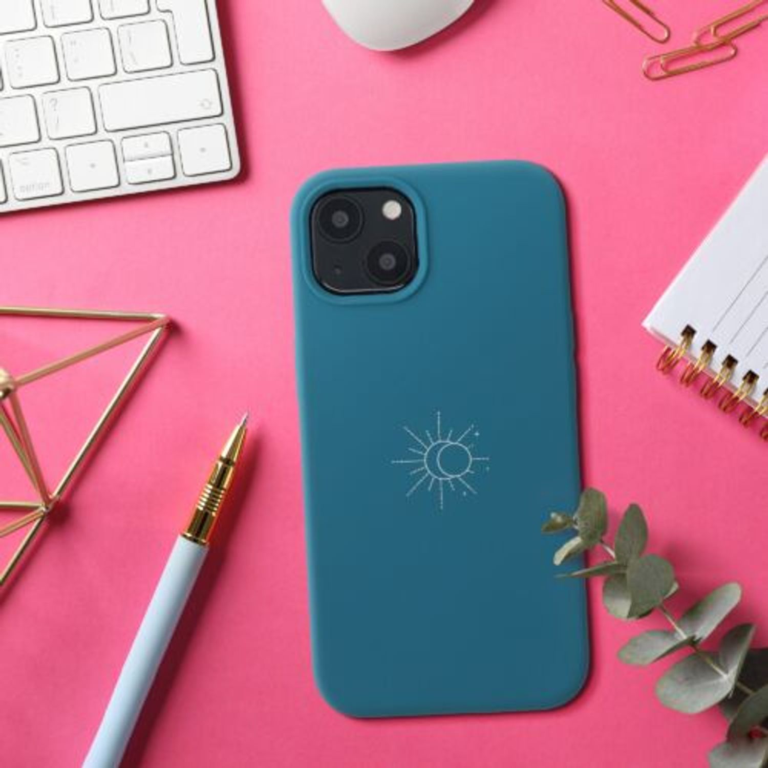 Husa pentru Apple iPhone 13, Silicon, Verde, 56446.02, Kwmobile fotografia produsului View 3 L