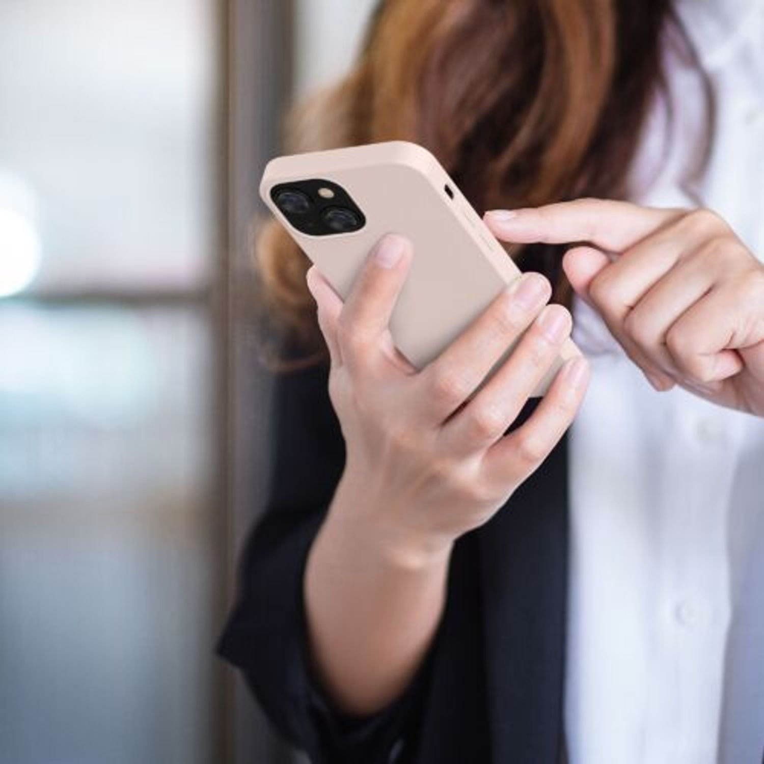 Husa Kwmobile pentru Apple iPhone 13 Mini, Silicon, Crem, 56558.10 fotografia produsului View 11 L