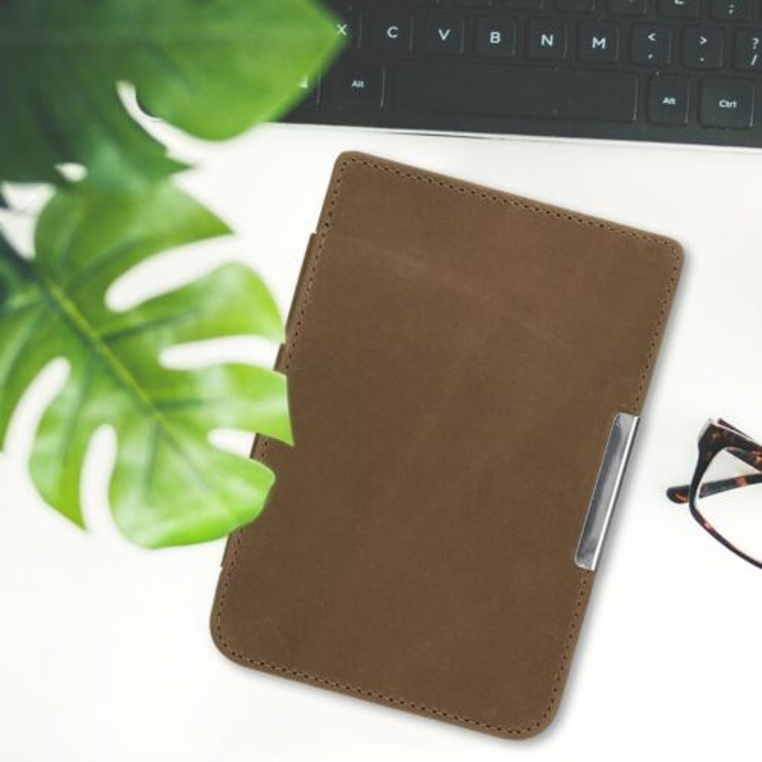 Husa pentru PocketBook Touch Lux 4/Basic Lux 2/Touch HD 3, Piele naturala, Maro, 47810.05 fotografia produsului View 3 L