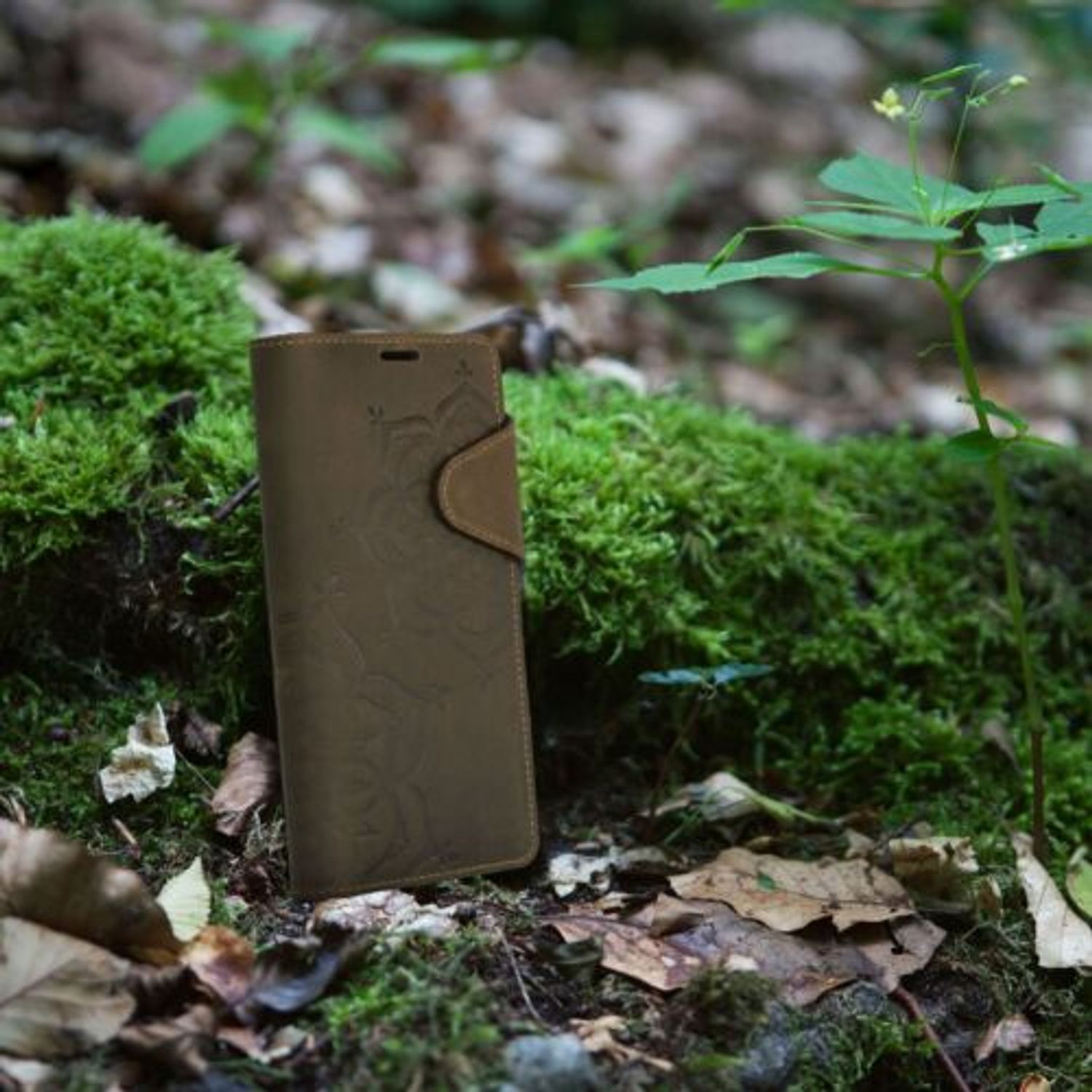 Husa pentru Samsung Galaxy A71, Piele naturala, Maro, 51779.01 fotografia produsului View 3 L