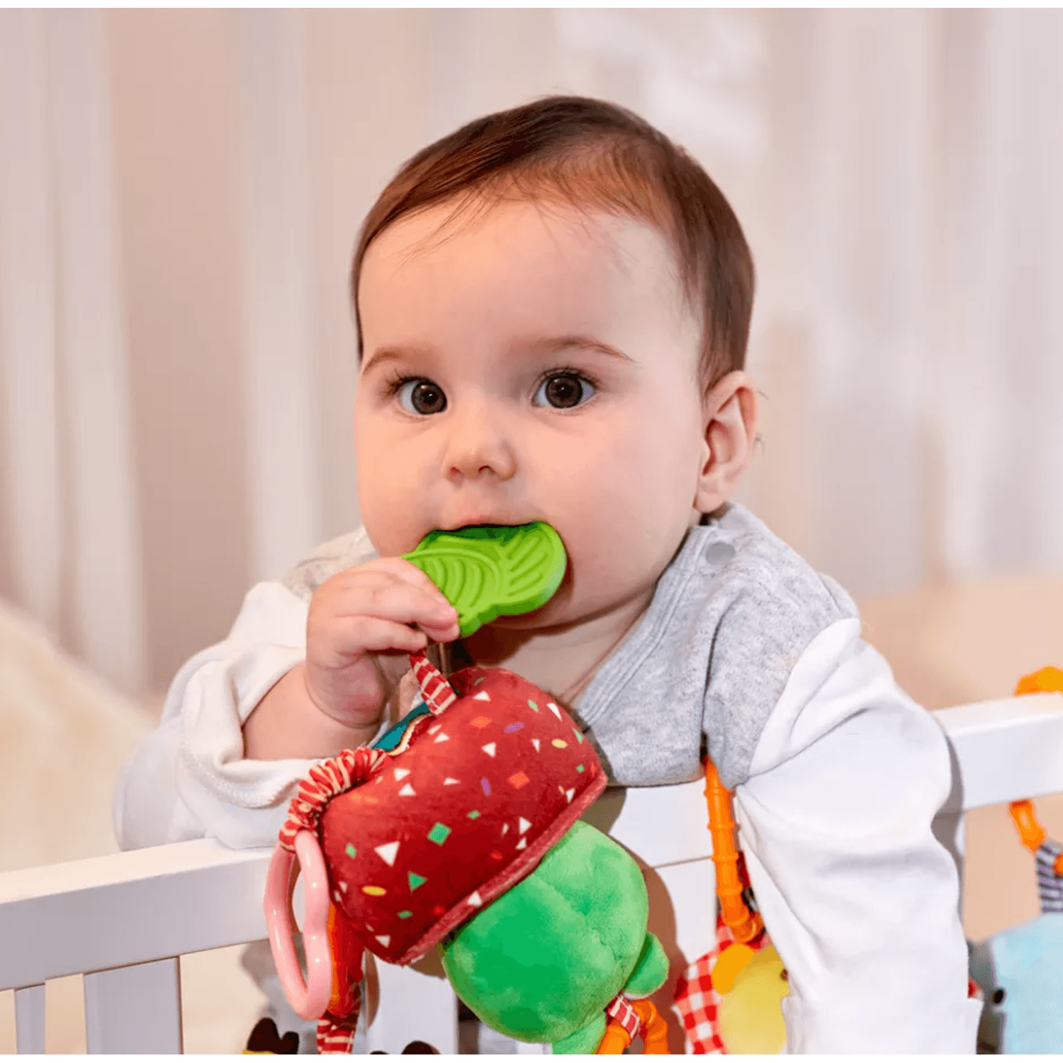 Set 4 Jucarii Agatatoare din Plus, pentru Bebelusi si Copii, Model Animale, Varsta +0 luni, Tumama&reg;, multicolor fotografia produsului View 3 L