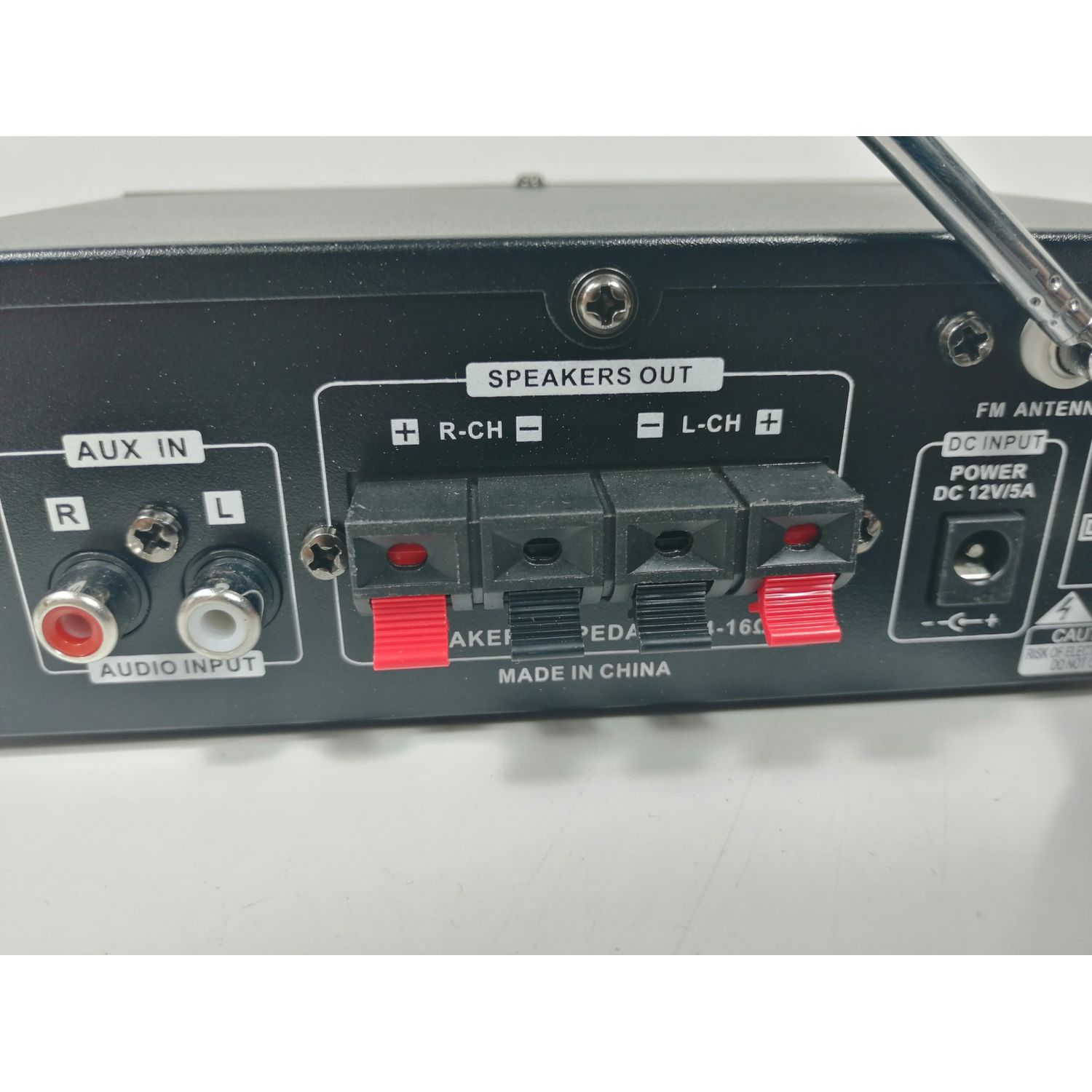 Amplificator bluetooth digital, tip Statie, 2 x 30 W, intrari USB-SD, doua intrari microfon fotografia produsului View 6 L