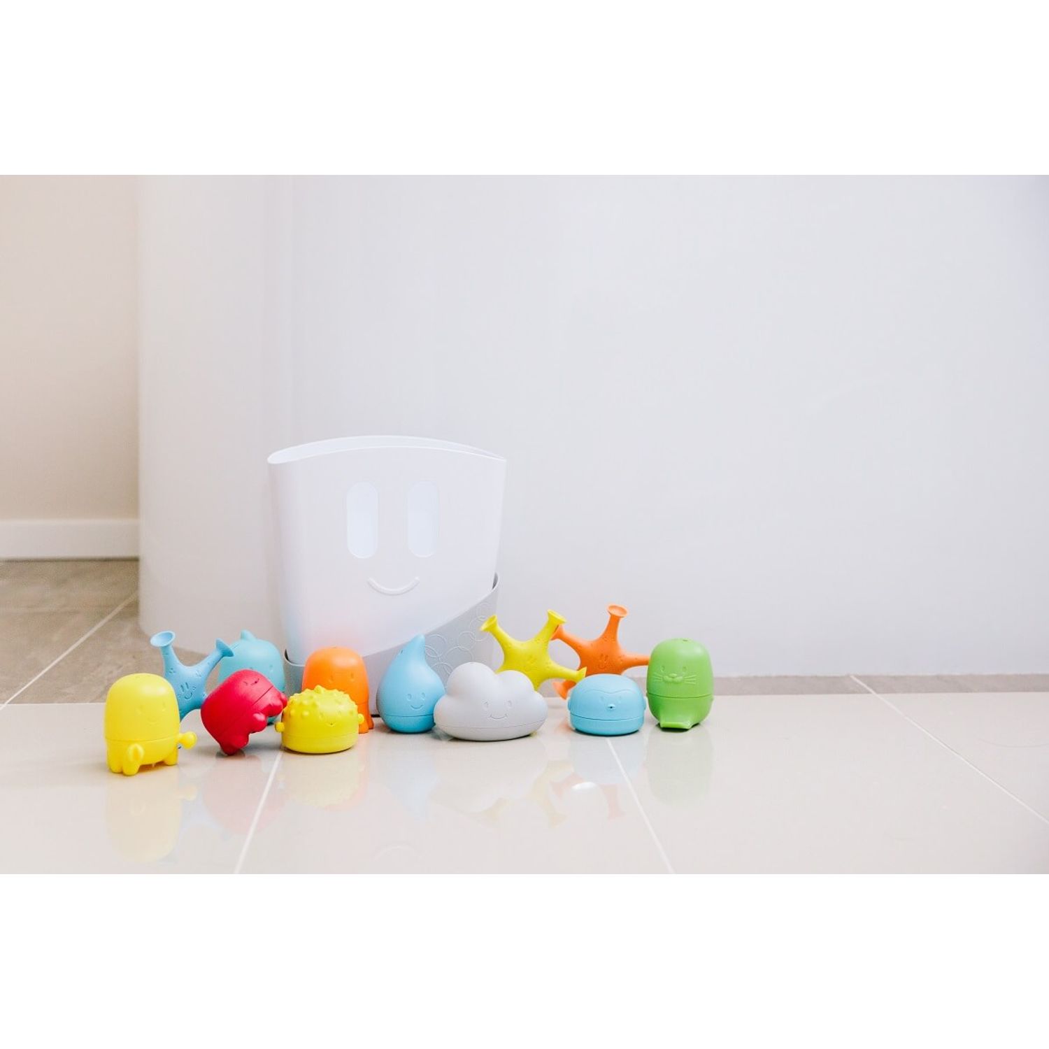 Set cadou jucarii de baie si cosulet Ubbi fotografia produsului View 3 L