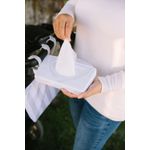 Dispenser portabil pentru servetele umede Ubbi On The Go alb fotografia produsului View 2 S