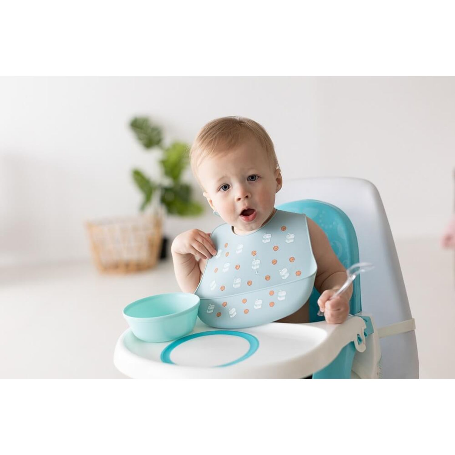 Set bavete din silicon Pearhead Milk Drunk fotografia produsului View 4 L