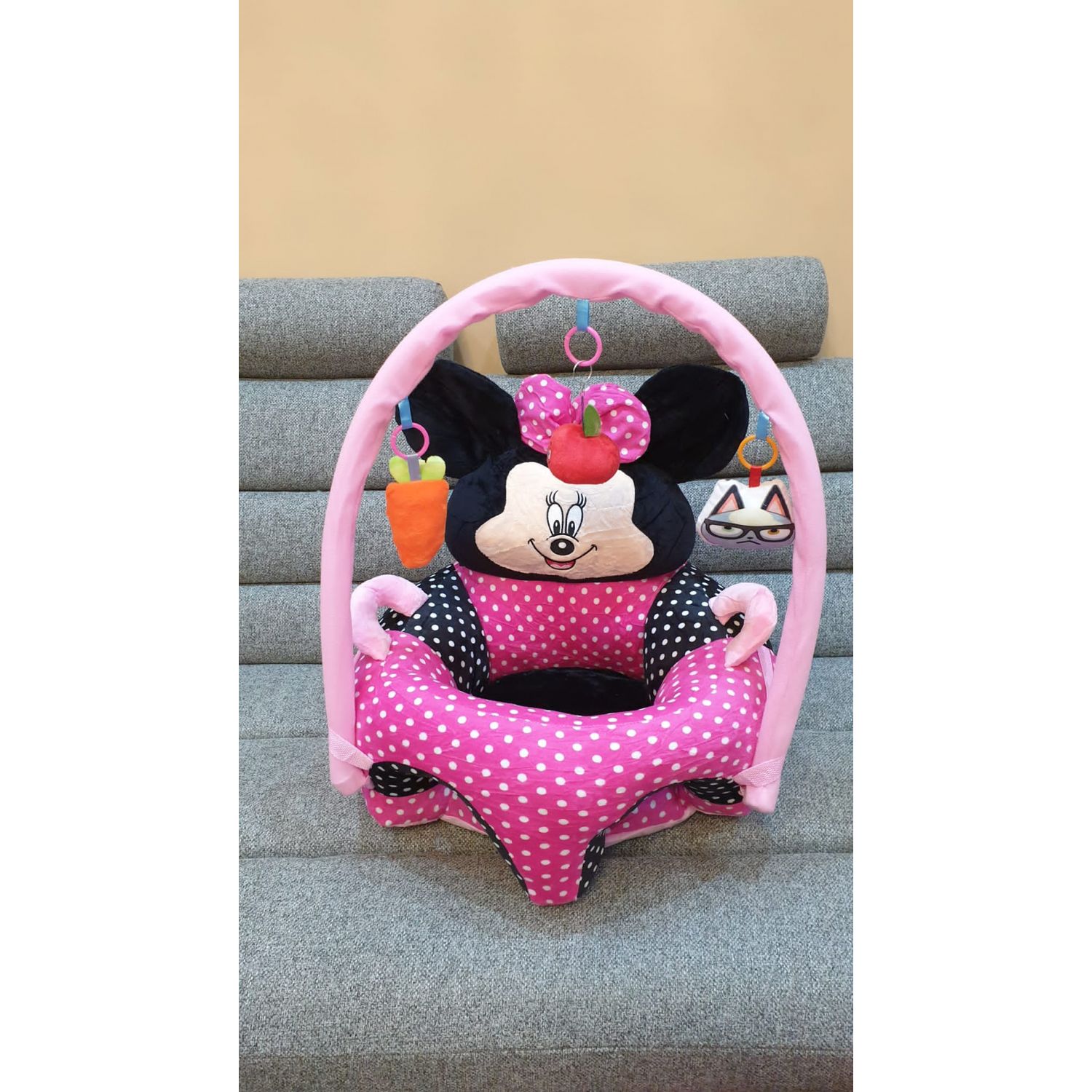 Fotoliu bebe cu spatar si arcada - Minnie Mouse 3D, roz, din plus fotografia produsului View 3 L