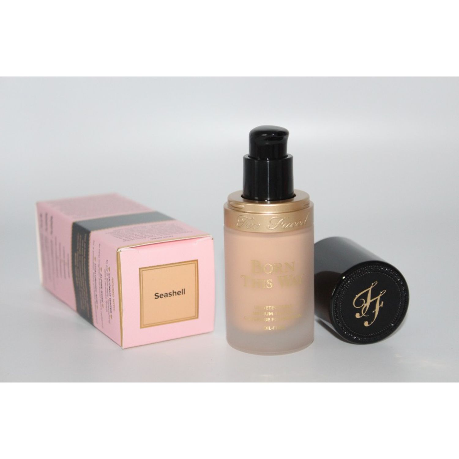 Fond de ten Too Faced Born This Way Nuanta Seashell fotografia produsului