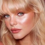 Iluminator, Charlotte Tilbury, Beauty Light Wand, Pillow Talk, 12 ml fotografia produsului View 3 S