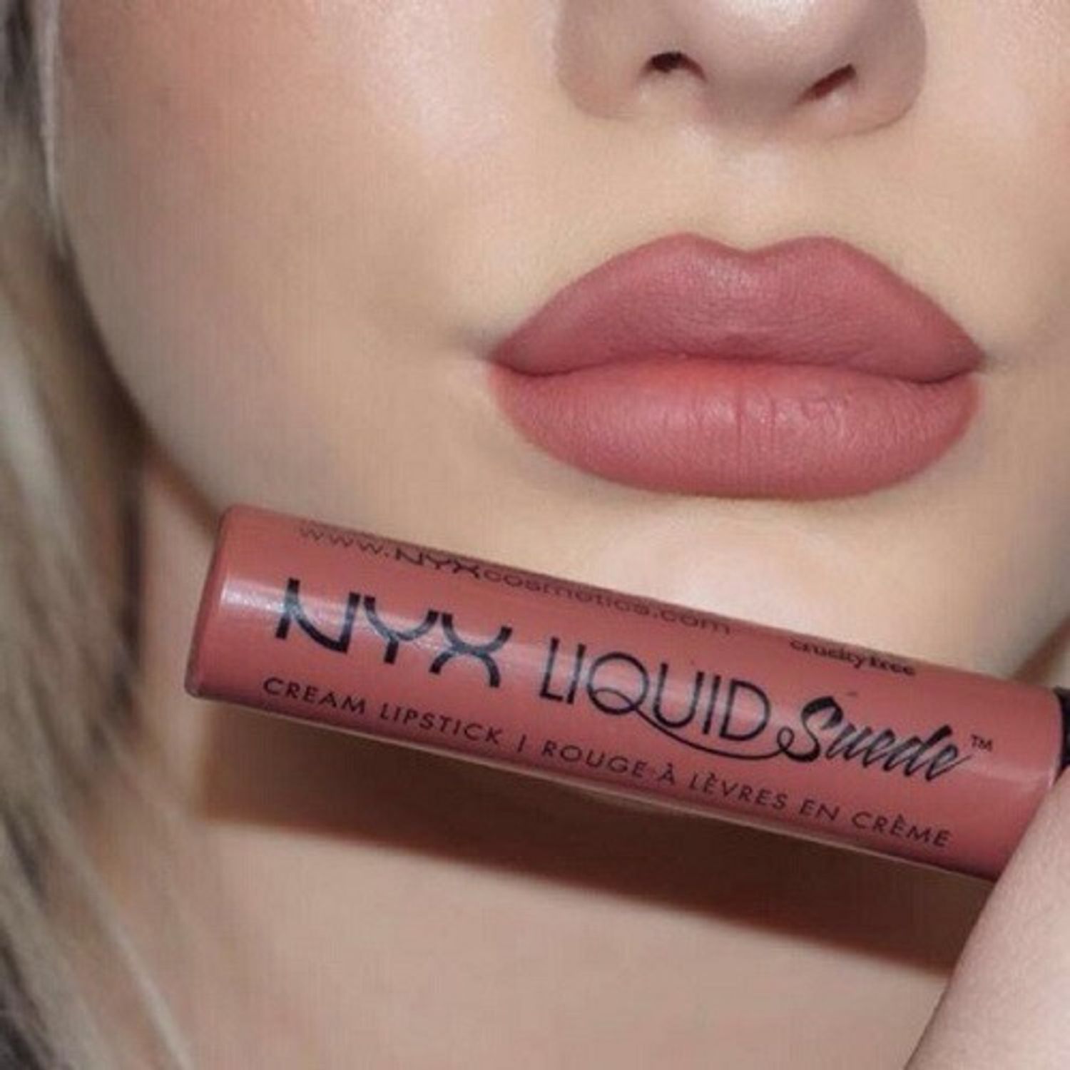 Ruj de buze lichid, NYX, Suede, 04 Soft Spoken fotografia produsului View 4 L