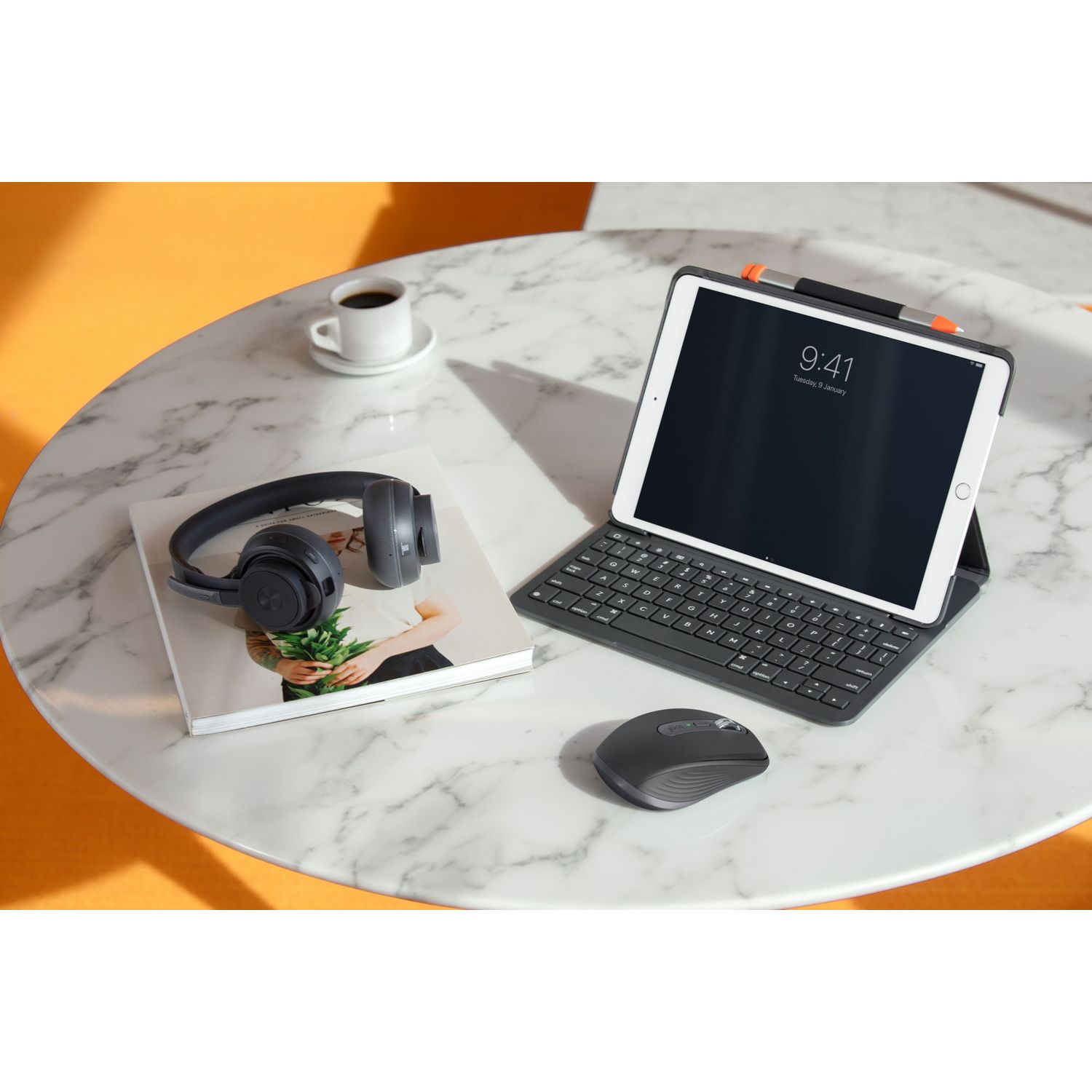 Mouse wireless Logitech MX Anywhere 3, 2.4GHz&Bluetooth, Scroll MagSpeed, Multidevice, USB-C, Negru Grafit Mouse Wireless Logitech MX Anywhere 3, USB/Bluetooth, Scroll MagSpeed, Multidevice (Negru) fotografia produsului View 10 L
