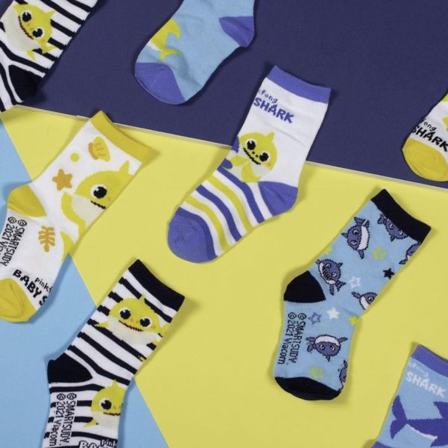 Set 5 Sosete bebe Baby Shark,Multicolor, Marime 15/16 fotografia produsului View 5 L